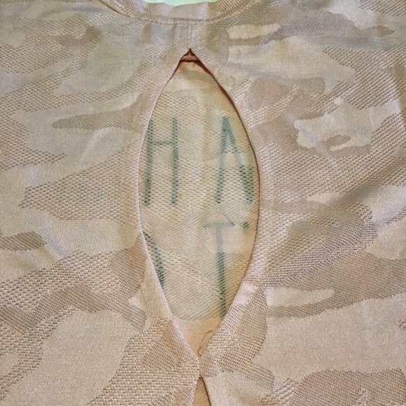 RAE Dunn Pink Camo “Gym Hair Don't Care” Yoga Top with Keyhole back - Picture 8 of 9